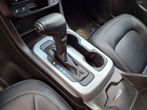Used 2021 Chevrolet Colorado ZR2 AWD/4WD image 12