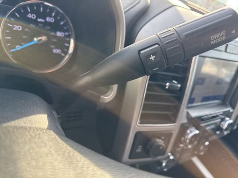 Used 2021 Ford F250 Lariat w/ Chrome Package image 31