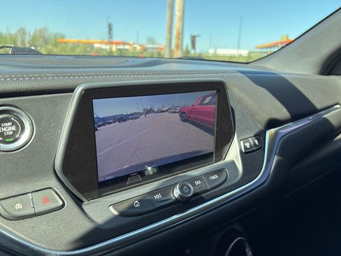 Used 2020 Chevrolet Blazer LT FWD image 38