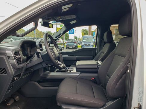 New 2025 Ford F150 XLT image 7