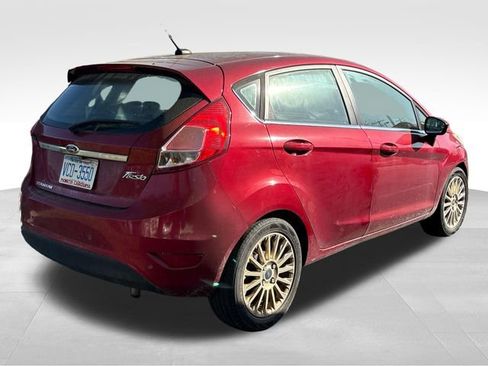 Used 2014 Ford Fiesta Titanium image 3