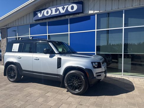 Used 2021 Land Rover Defender 110 S image 1