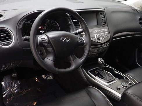 Used 2019 INFINITI QX60 Luxe w/ Essential Package image 6