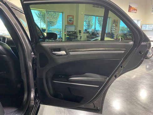 Used 2022 Chrysler 300 Touring L w/ Popular Equipment Group RWD image 16
