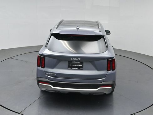 Certified 2025 Kia Sorento S w/ Panoramic Sunroof Package FWD image 42