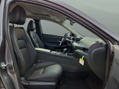New 2026 Nissan Sentra SR w/ SR Premium Package FWD image 15