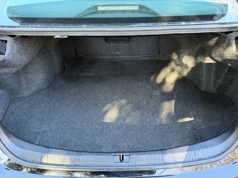 Used 2015 Toyota Avalon XLE image 9