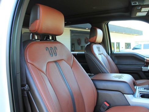 Used 2018 Ford F150 King Ranch w/ Equipment Group 601A Luxury AWD/4WD image 13