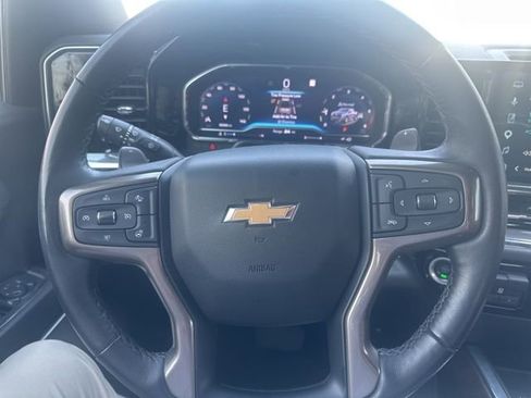 Used 2023 Chevrolet Silverado 1500 High Country w/ Technology Package image 12
