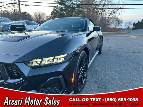 Used 2025 Ford Mustang GT Premium image 8