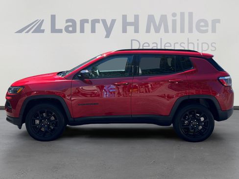 New 2026 Jeep Compass Latitude AWD/4WD image 2