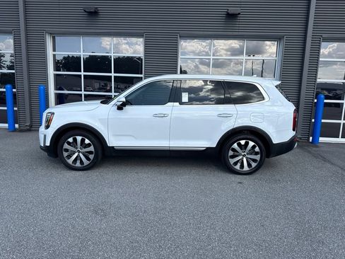 Used 2022 Kia Telluride S AWD/4WD image 2