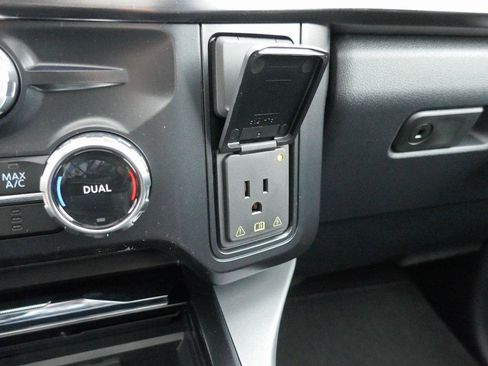 New 2026 Ford F250 Lariat w/ Black Appearance Package image 25