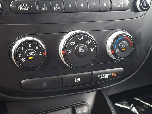 Used 2016 Kia Soul FWD image 15