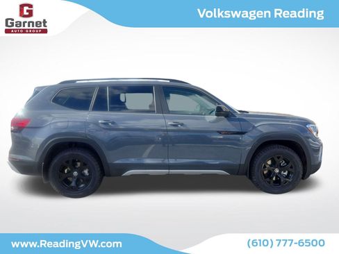 New 2026 Volkswagen Atlas Peak Edition image 6