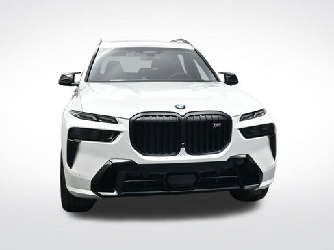New 2026 BMW X7 M60i image 11