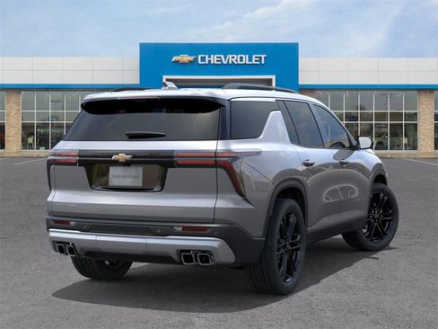 New 2026 Chevrolet Traverse LT w/ Driver Confidence Package image 4