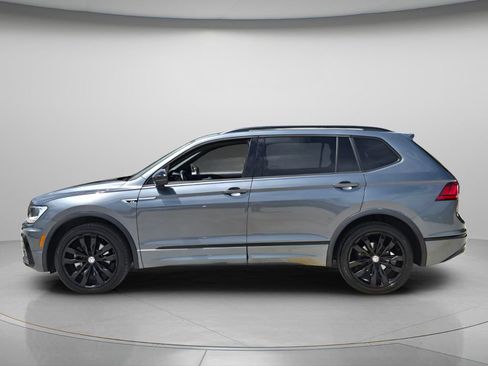 Certified 2021 Volkswagen Tiguan SE R-Line FWD image 3