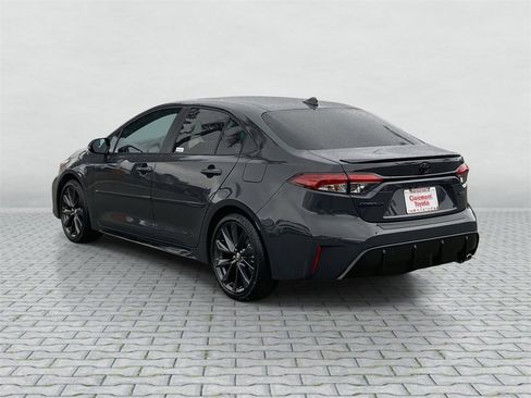 Certified 2026 Toyota Corolla XSE image 4