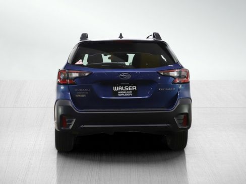 Used 2021 Subaru Outback Premium image 4