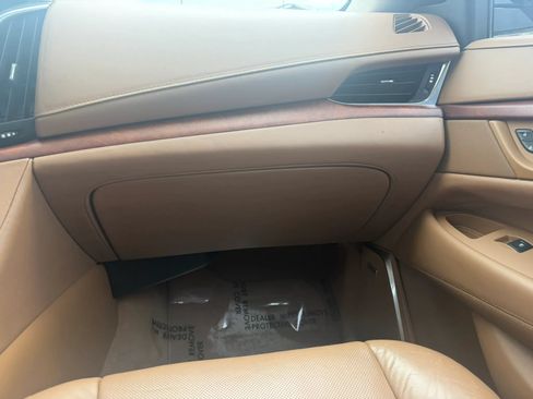 Used 2016 Cadillac Escalade Platinum AWD/4WD image 33