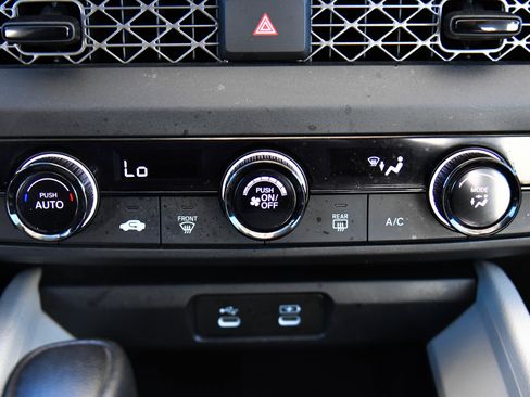 Used 2023 Honda Accord LX image 22