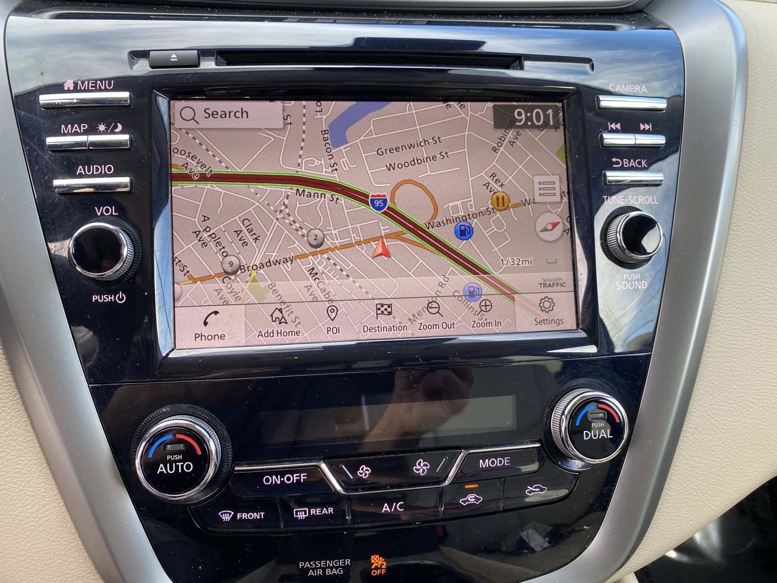 Used 2024 Nissan Murano SL w/ Cargo Package AWD/4WD image 14