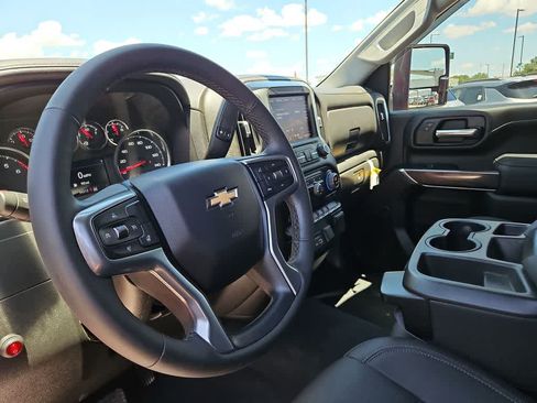 Used 2023 Chevrolet Silverado 2500 LTZ AWD/4WD image 10