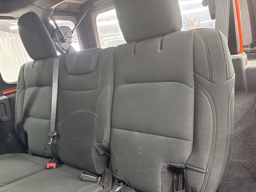 Used 2018 Jeep Wrangler Unlimited Sport AWD/4WD image 11