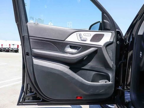 Used 2025 Mercedes-Benz GLE 350 4MATIC image 22