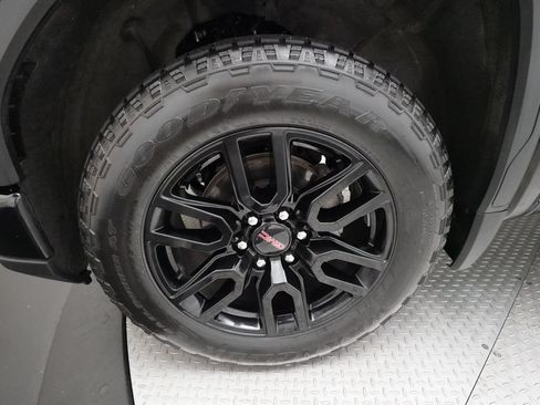 Used 2025 GMC Sierra 1500 Elevation AWD/4WD image 24