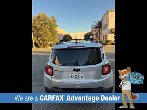 Used 2018 Jeep Renegade Altitude FWD image 21