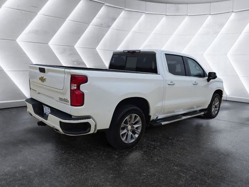 Used 2022 Chevrolet Silverado 1500 High Country w/ Technology Package image 5