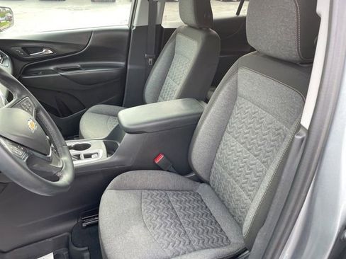 Used 2024 Chevrolet Equinox LT w/ LPO, Floor Liner Package FWD image 12