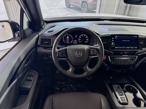 New 2025 Honda Ridgeline Black Edition image 13