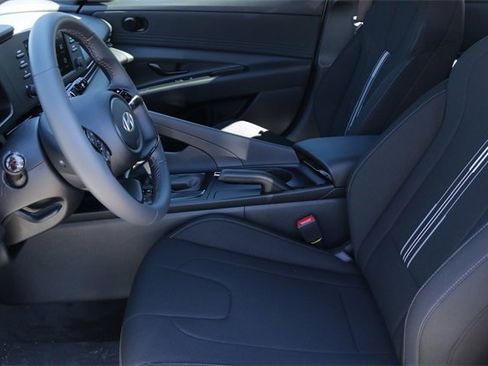 Certified 2026 Hyundai Elantra Sport image 9