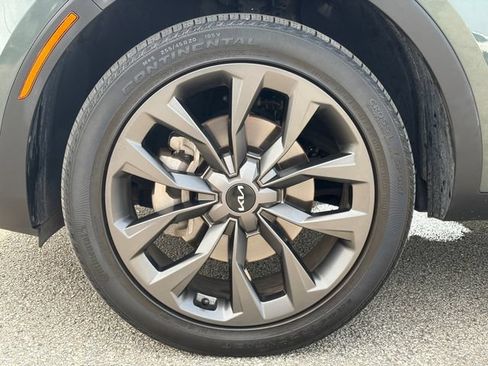 Certified 2023 Kia Sorento X-Line EX AWD/4WD image 2