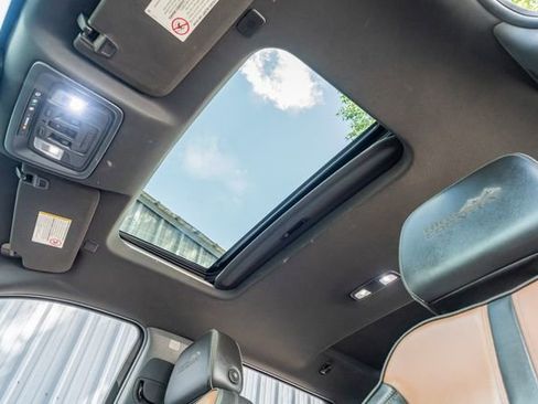 Used 2022 Chevrolet Silverado 3500 High Country image 21