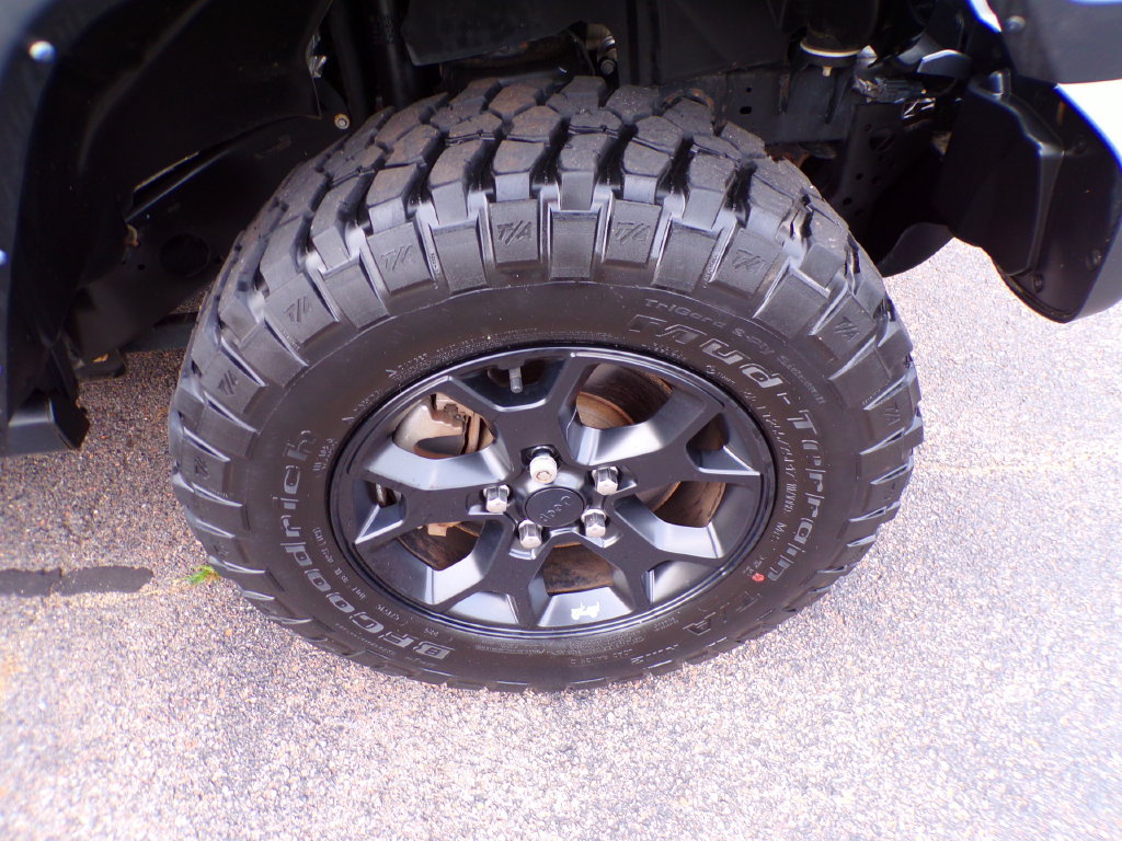 Used 2021 Jeep Wrangler Sport AWD/4WD image 5