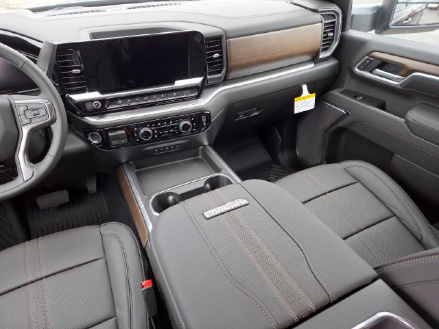 New 2026 Chevrolet Silverado 2500 High Country w/ High Country Premium Package AWD/4WD image 36