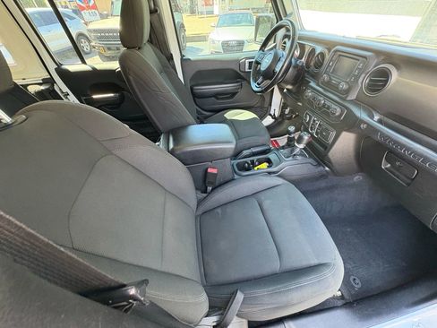 Used 2020 Jeep Wrangler Unlimited Sport S image 21