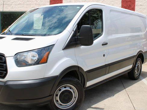 Used 2019 Ford Transit 150 130 Low Roof RWD image 13