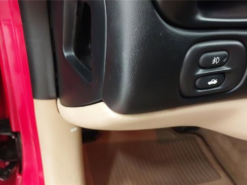 Used 2003 Chevrolet Corvette Base w/ Preferred Equipment Group1 image 21