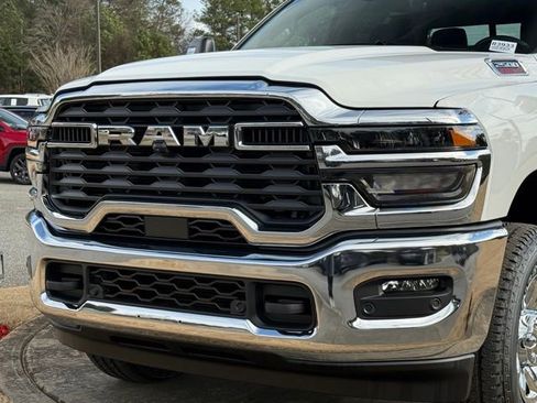 New 2026 RAM 2500 Tradesman AWD/4WD image 10