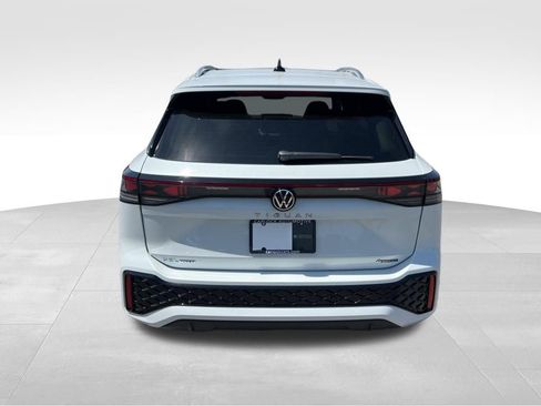 New 2026 Volkswagen Tiguan SEL R-Line AWD/4WD image 6