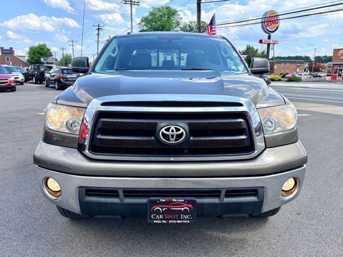 Used 2013 Toyota Tundra 4x4 Double Cab w/ Tow Pkg image 9