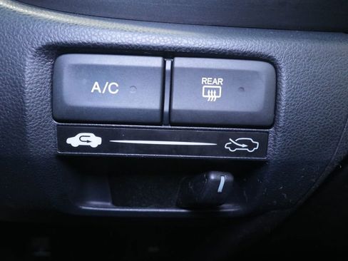 Used 2013 Honda Fit Sport image 27