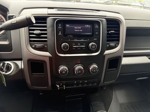 Used 2018 RAM 2500 Tradesman w/ Chrome Appearance Group AWD/4WD image 29