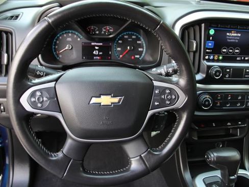 Used 2020 Chevrolet Colorado LT w/ LT Convenience Package AWD/4WD image 22