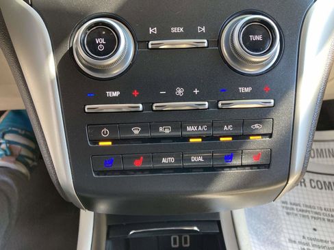 Used 2017 Lincoln MKC Reserve image 26